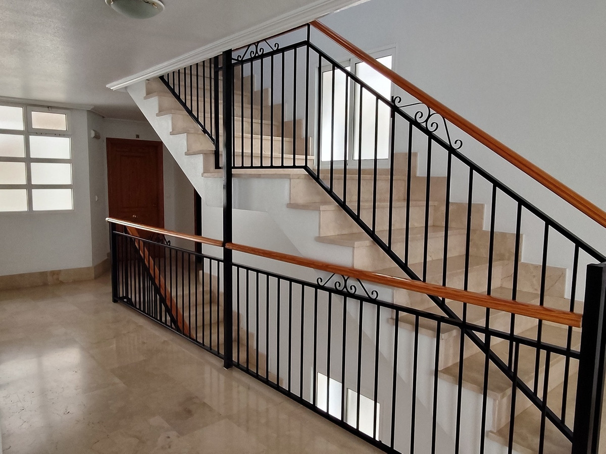 Se vende Apartamento Planta Media de 2 dormitorios en Costa Blanca, Alicante, España