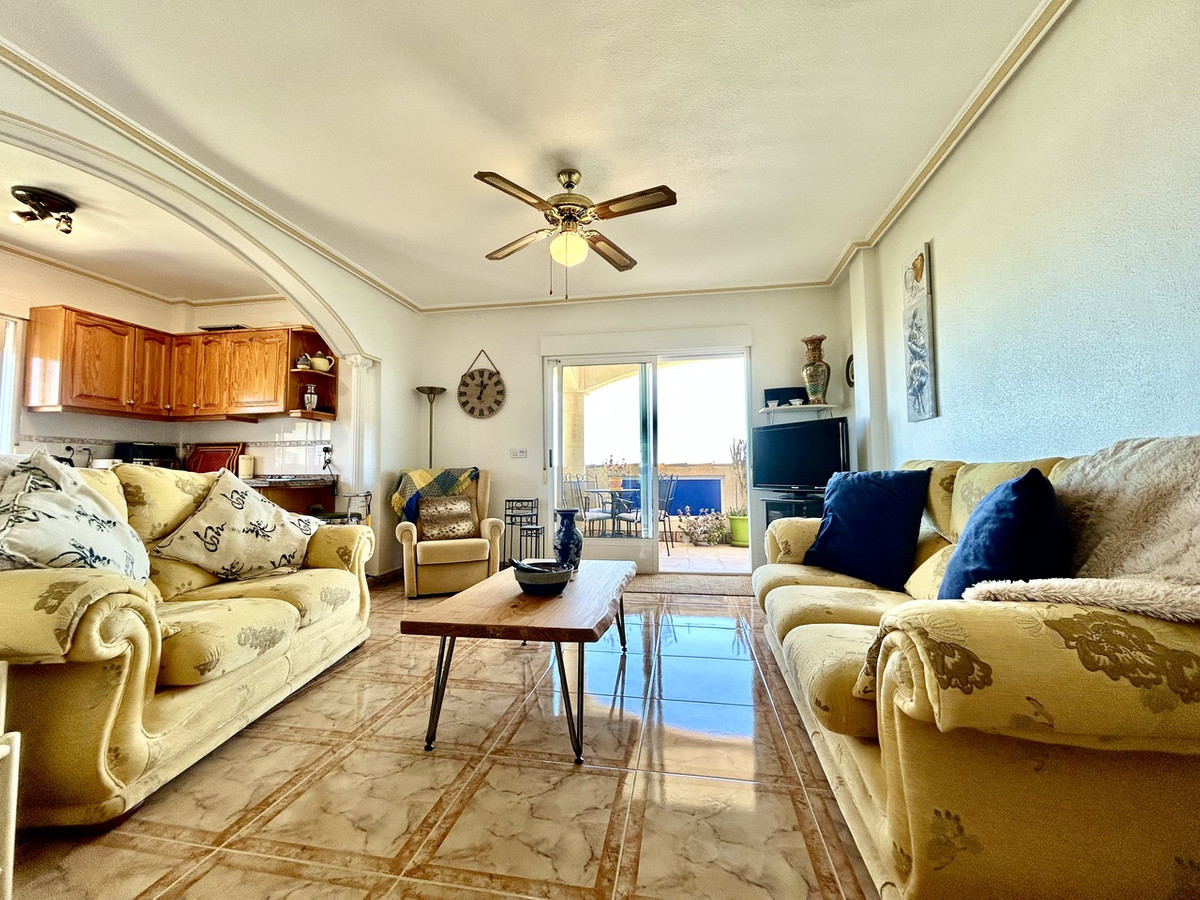 Se vende Apartamento Planta Media de 2 dormitorios en Costa Blanca, Alicante, España