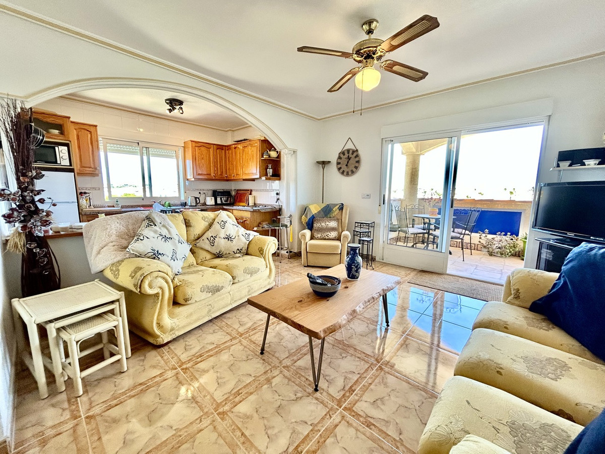 Se vende Apartamento Planta Media de 2 dormitorios en Costa Blanca, Alicante, España