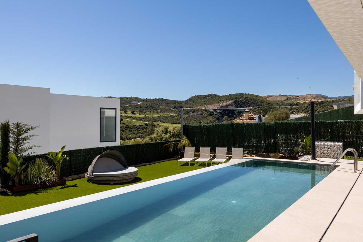 4 Bed Townhouse for sale in Valle Romano Costa Del Sol, Málaga, Spain