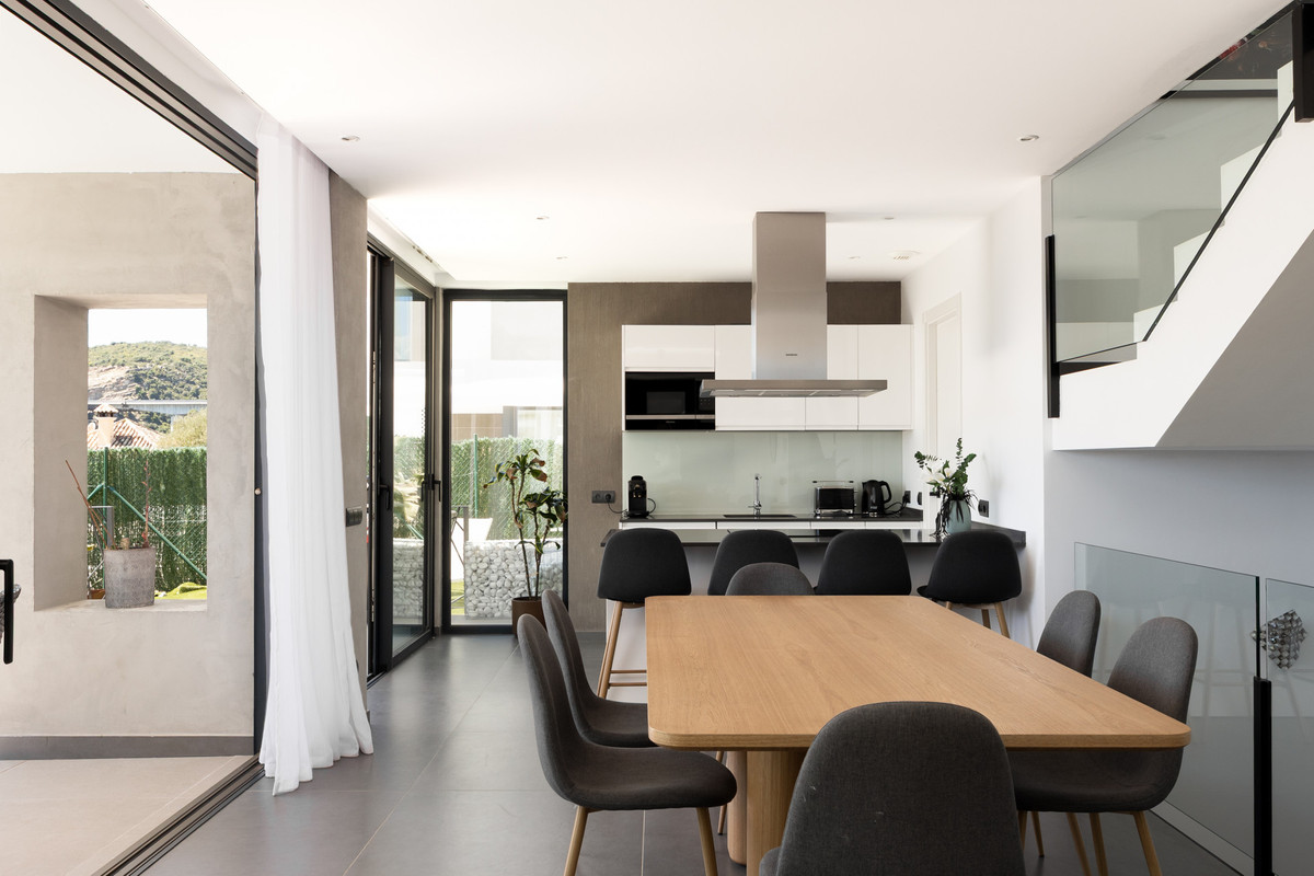 4 Bed Townhouse for sale in Valle Romano Costa Del Sol, Málaga, Spain