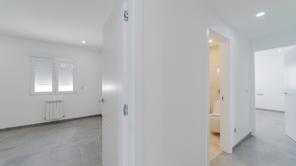 Se vende Villa - Chalet de 6 dormitorios en Costa Blanca, Alicante, España