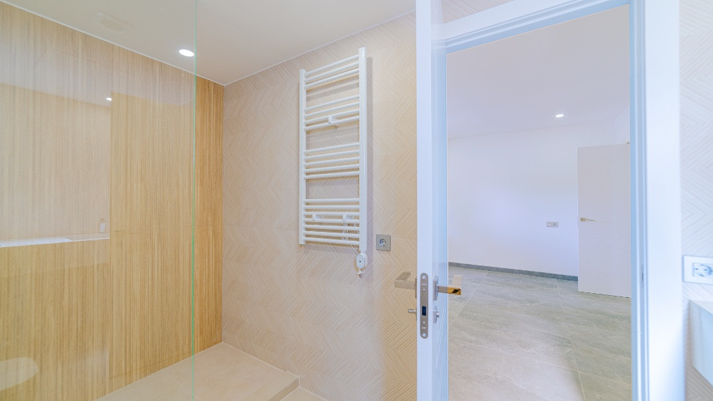 Se vende Villa - Chalet de 6 dormitorios en Costa Blanca, Alicante, España