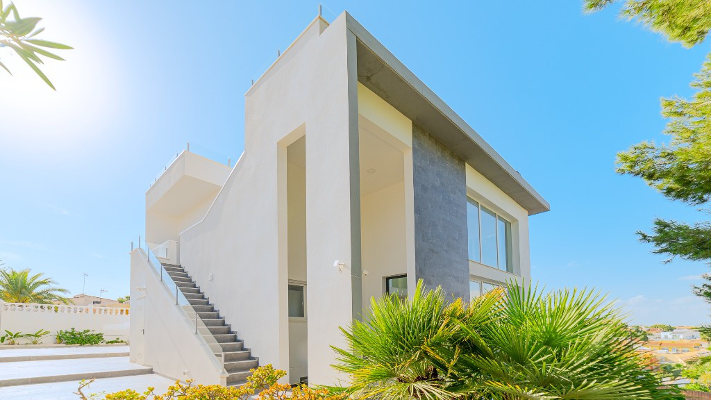 Se vende Villa - Chalet de 6 dormitorios en Costa Blanca, Alicante, España