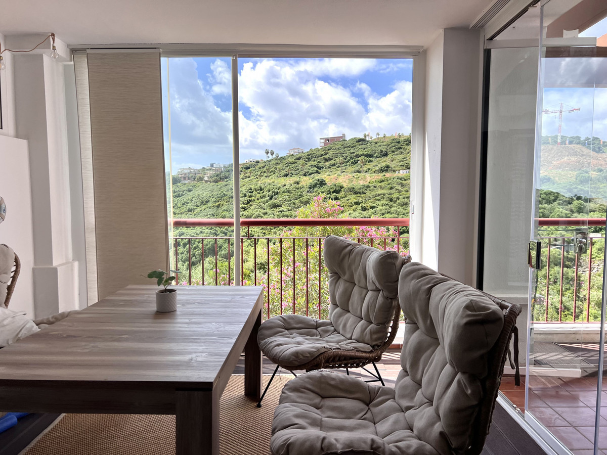 Se vende Apartamento Planta Media de 2 dormitorios en Costa Del Sol, Cadiz, España