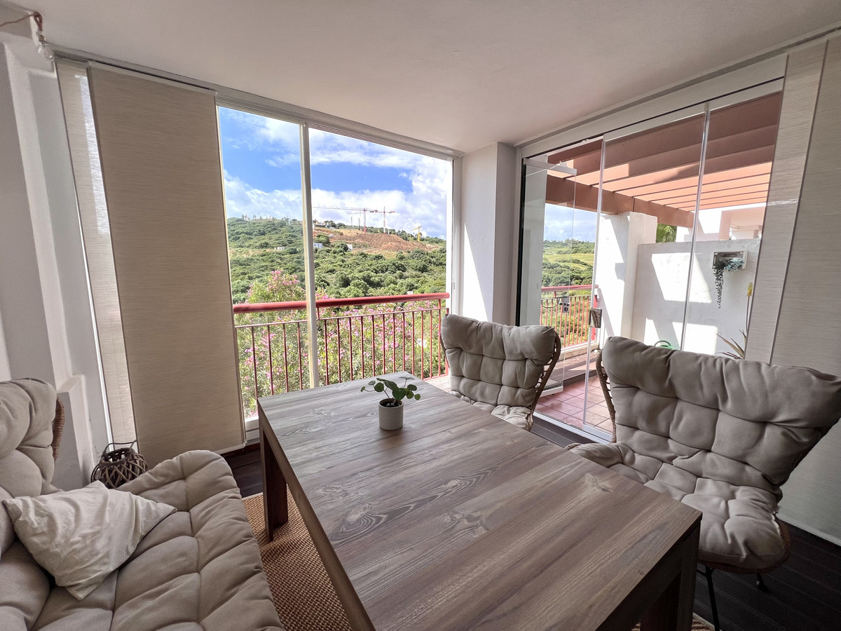 Se vende Apartamento Planta Media de 2 dormitorios en Costa Del Sol, Cadiz, España