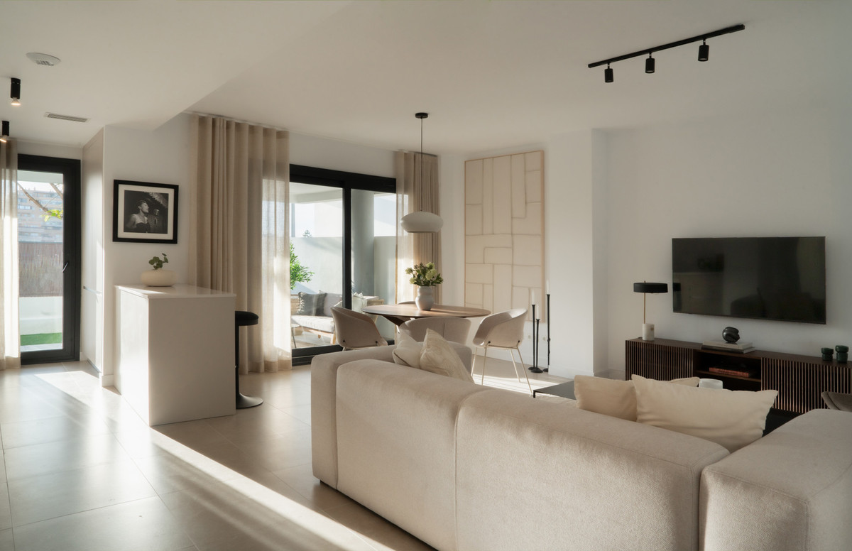 Se vende Apartamento Planta Baja de 2 dormitorios en Costa Del Sol, Málaga, España