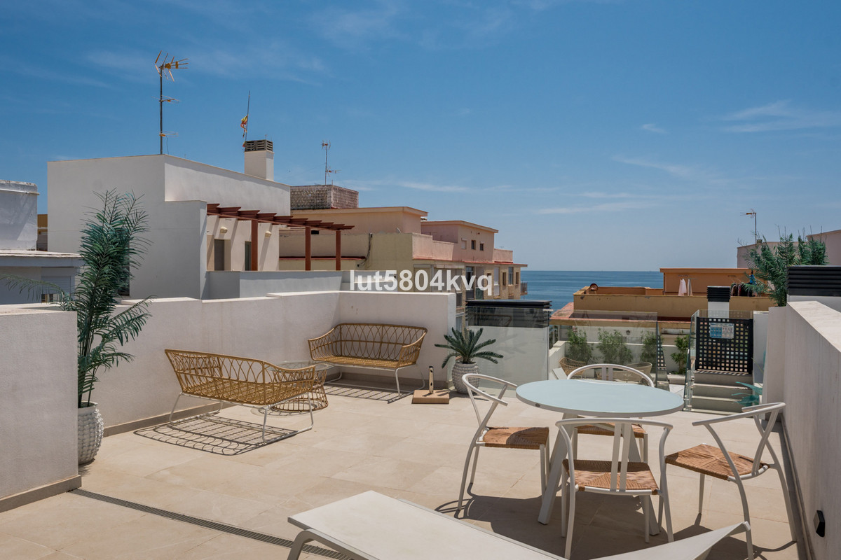 2 Bed Apartment for sale in Estepona Costa Del Sol, Málaga, Spain