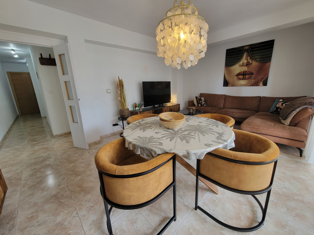 Se vende Apartamento Planta Media de 2 dormitorios en Costa Blanca, Alicante, España