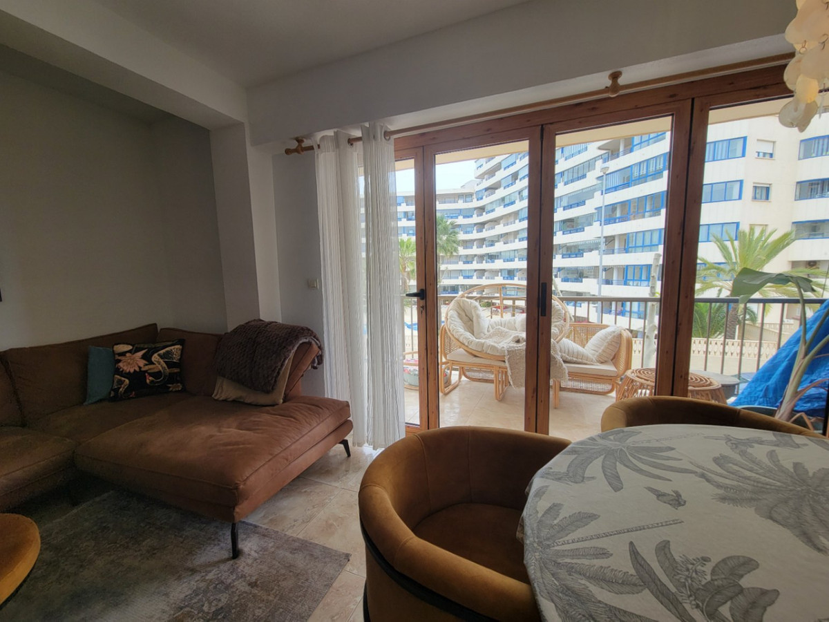 Se vende Apartamento Planta Media de 2 dormitorios en Costa Blanca, Alicante, España