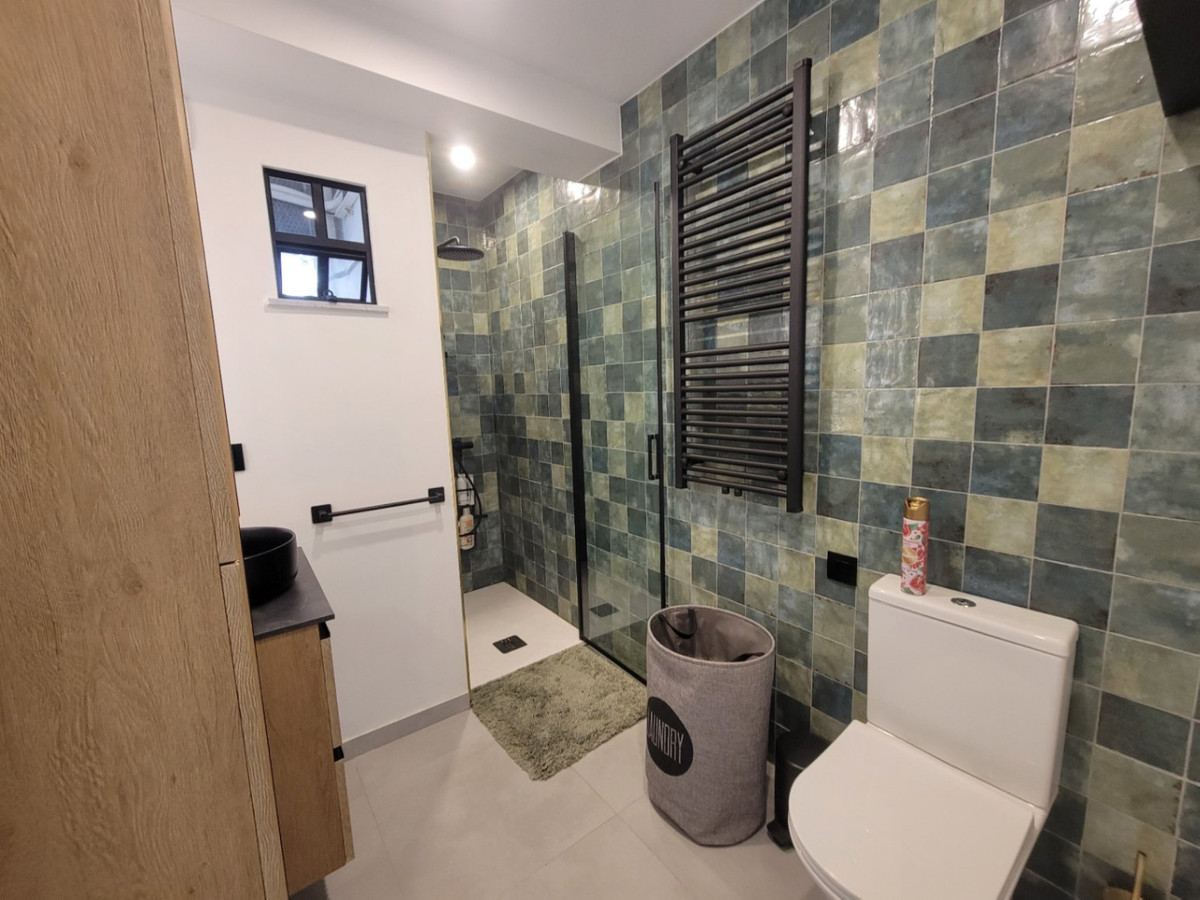 Se vende Apartamento Planta Media de 2 dormitorios en Costa Blanca, Alicante, España