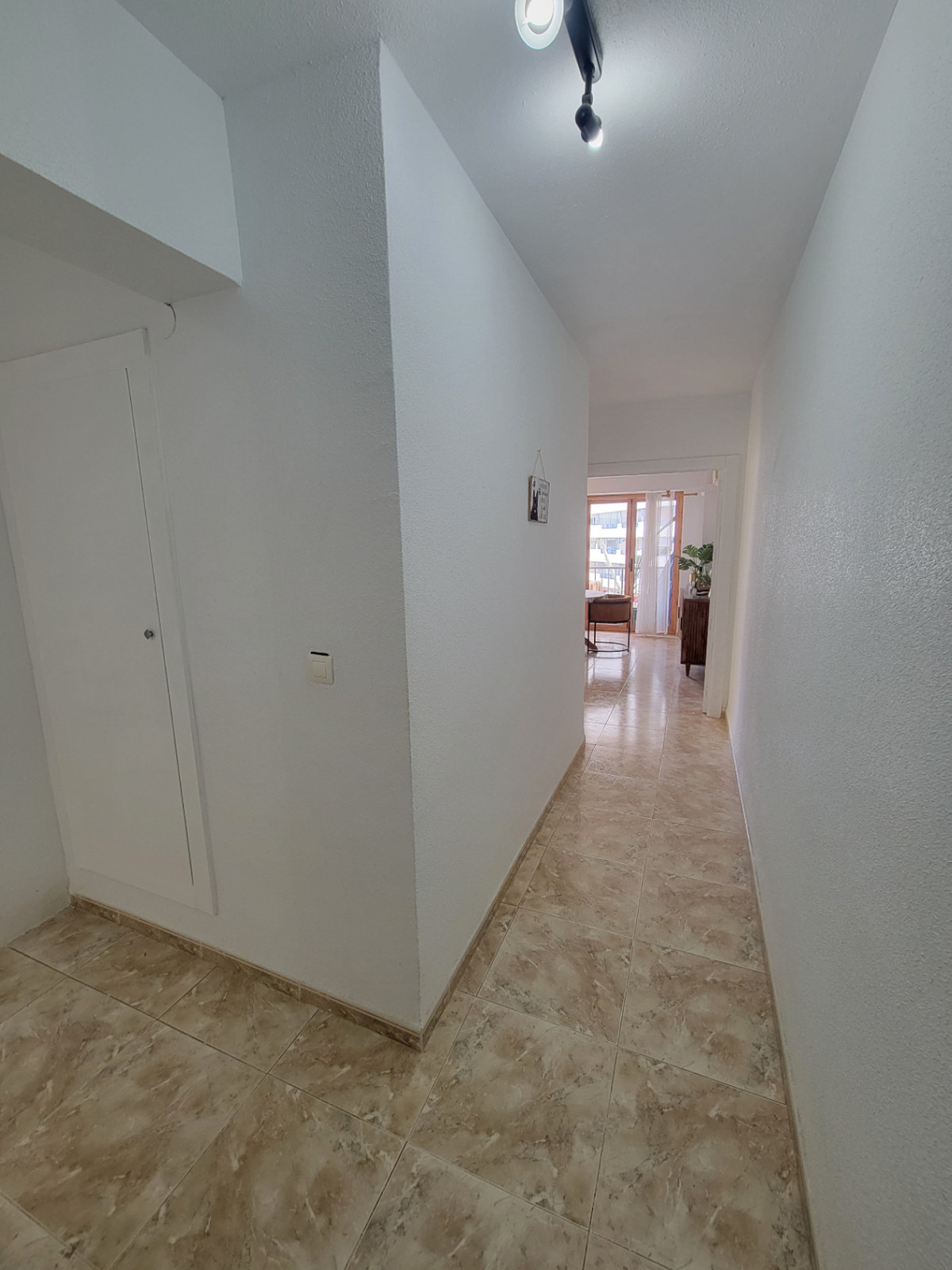 Se vende Apartamento Planta Media de 2 dormitorios en Costa Blanca, Alicante, España