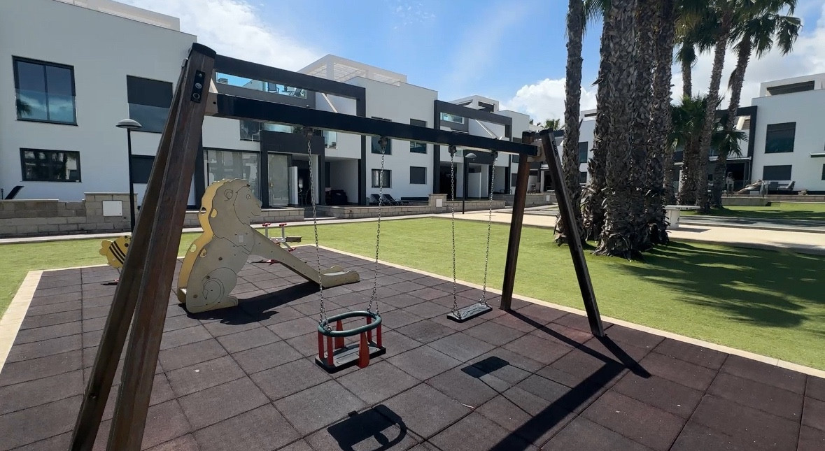 Se vende Ático de 2 dormitorios en Costa Blanca, Alicante, España