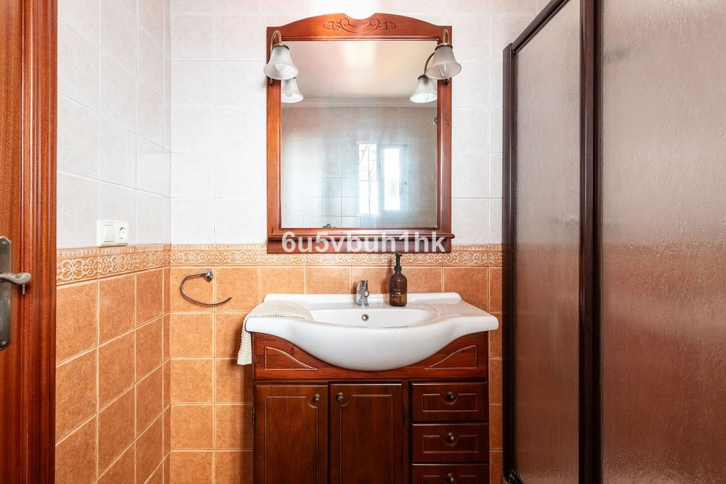 3 Bed Apartment for sale in Las Lagunas Costa Del Sol, Málaga, Spain