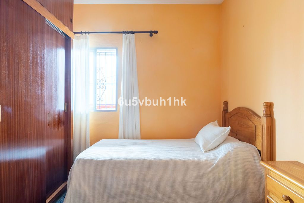 3 Bed Apartment for sale in Las Lagunas Costa Del Sol, Málaga, Spain