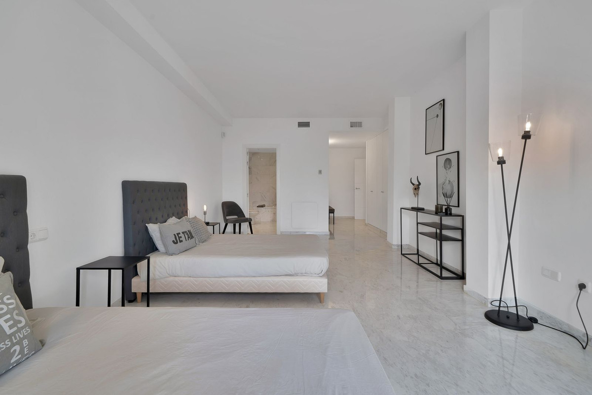 2 Bed Apartment for sale in La Mairena Costa Del Sol, Málaga, Spain