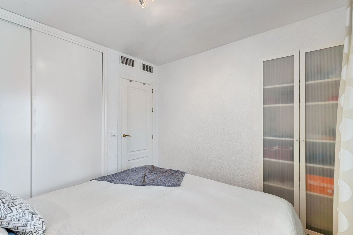 1 Bed Apartment for sale in Fuengirola Costa Del Sol, Málaga, Spain