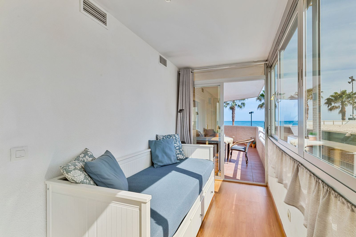1 Bed Apartment for sale in Fuengirola Costa Del Sol, Málaga, Spain