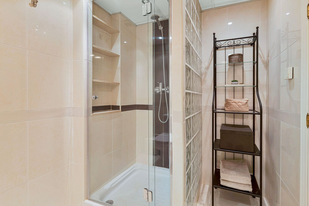 1 Bed Apartment for sale in Fuengirola Costa Del Sol, Málaga, Spain
