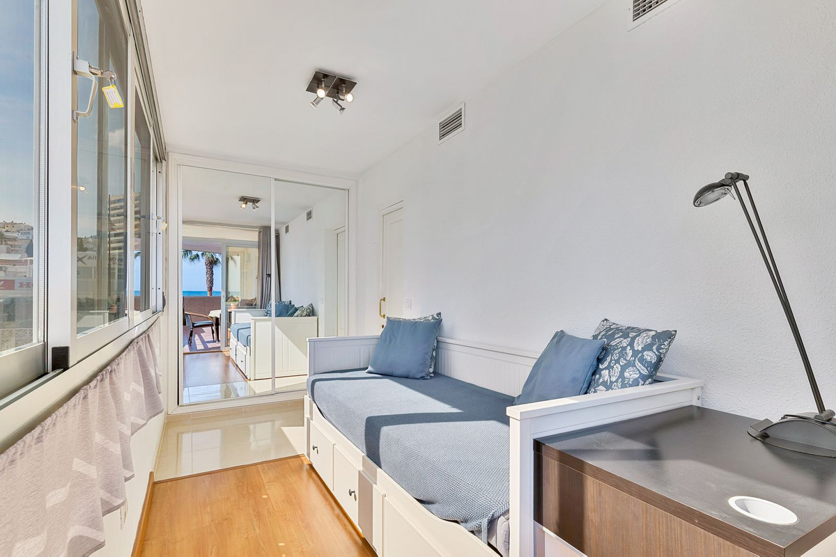 1 Bed Apartment for sale in Fuengirola Costa Del Sol, Málaga, Spain