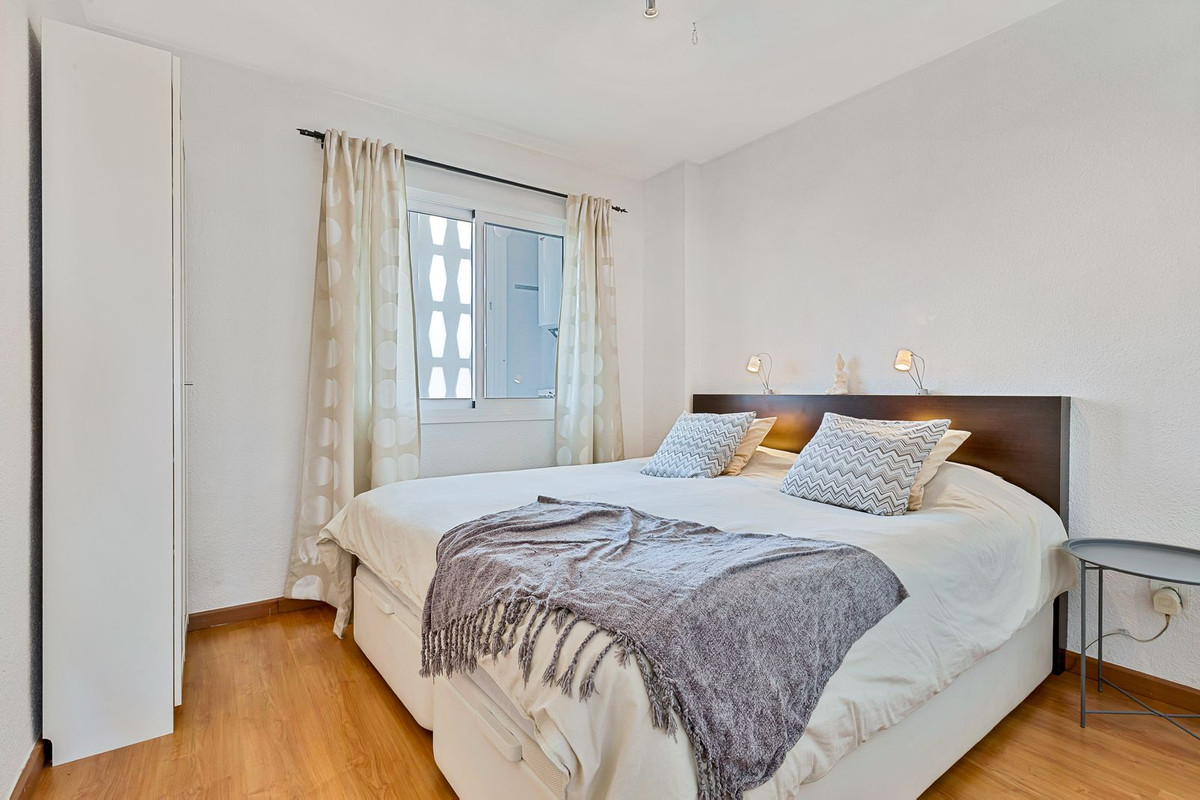 1 Bed Apartment for sale in Fuengirola Costa Del Sol, Málaga, Spain