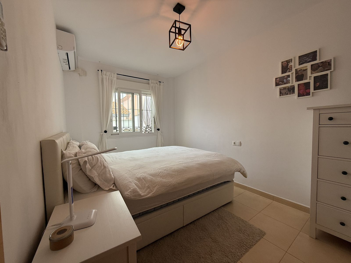 Se vende Villa - Chalet de 3 dormitorios en Costa Del Sol, Málaga, España