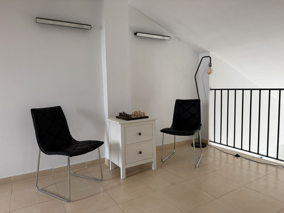 Se vende Villa - Chalet de 3 dormitorios en Costa Del Sol, Málaga, España