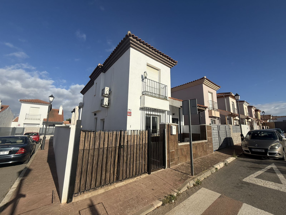 Se vende Villa - Chalet de 3 dormitorios en Costa Del Sol, Málaga, España