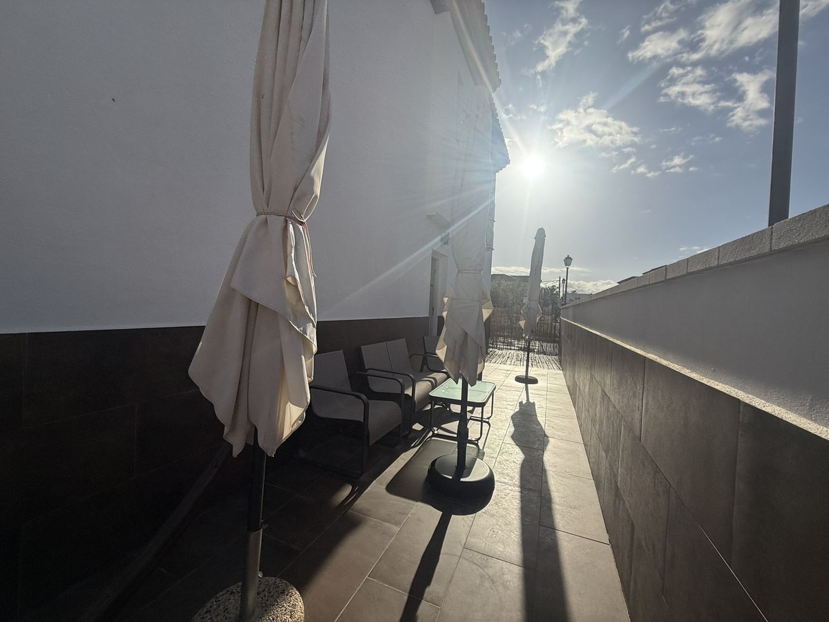 Se vende Villa - Chalet de 3 dormitorios en Costa Del Sol, Málaga, España