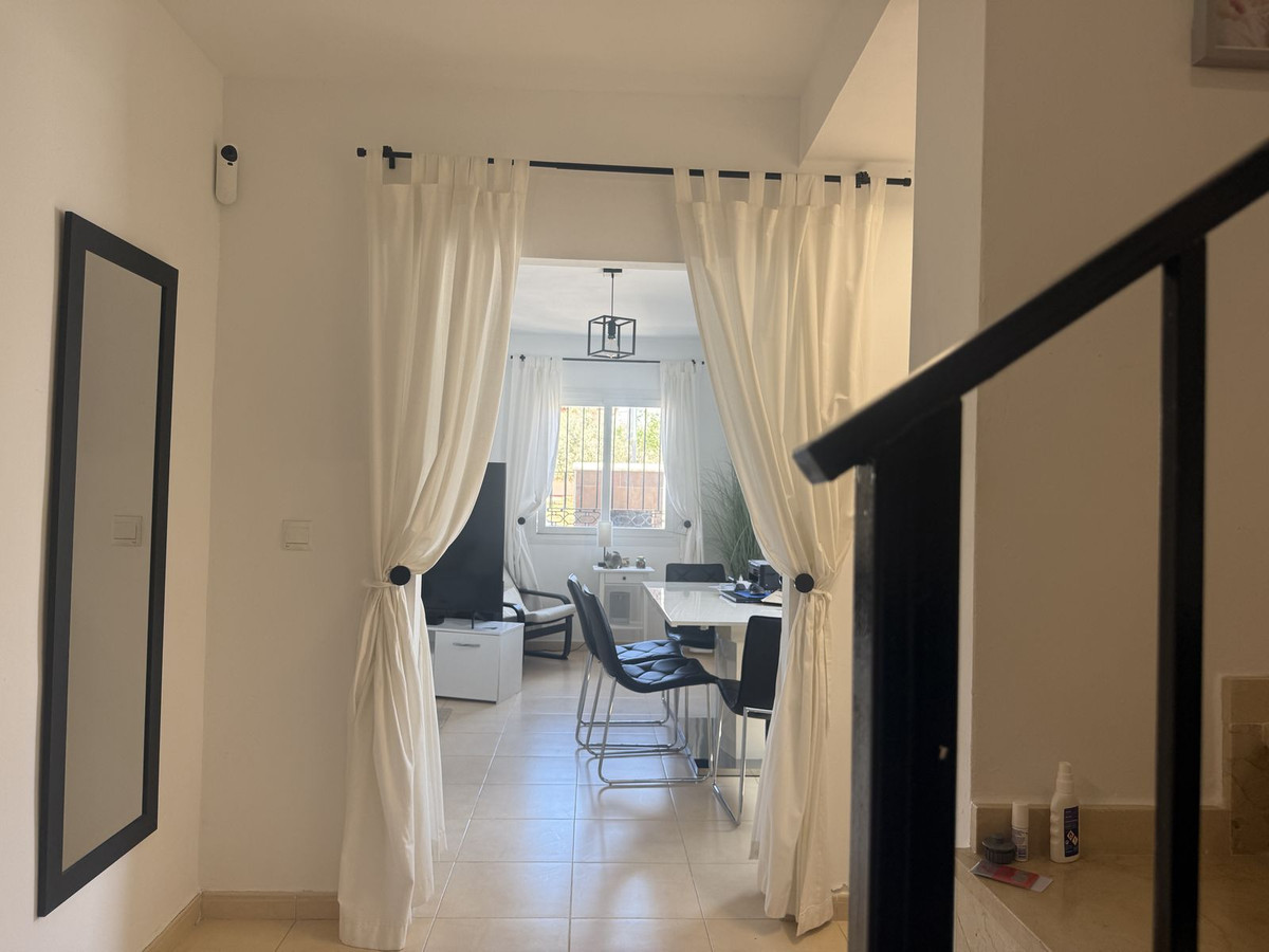 Se vende Villa - Chalet de 3 dormitorios en Costa Del Sol, Málaga, España