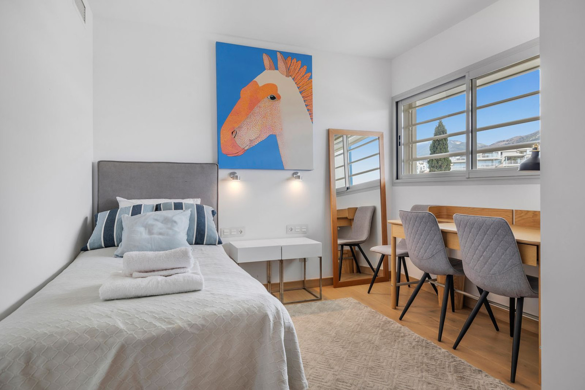 3 Bed Apartment for sale in Fuengirola Costa Del Sol, Málaga, Spain