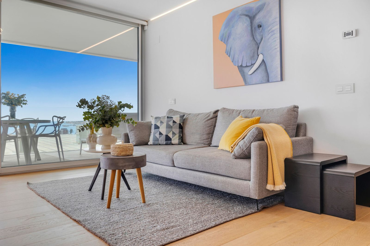 3 Bed Apartment for sale in Fuengirola Costa Del Sol, Málaga, Spain