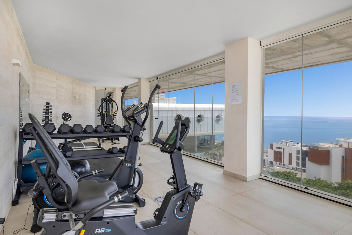 3 Bed Apartment for sale in Fuengirola Costa Del Sol, Málaga, Spain