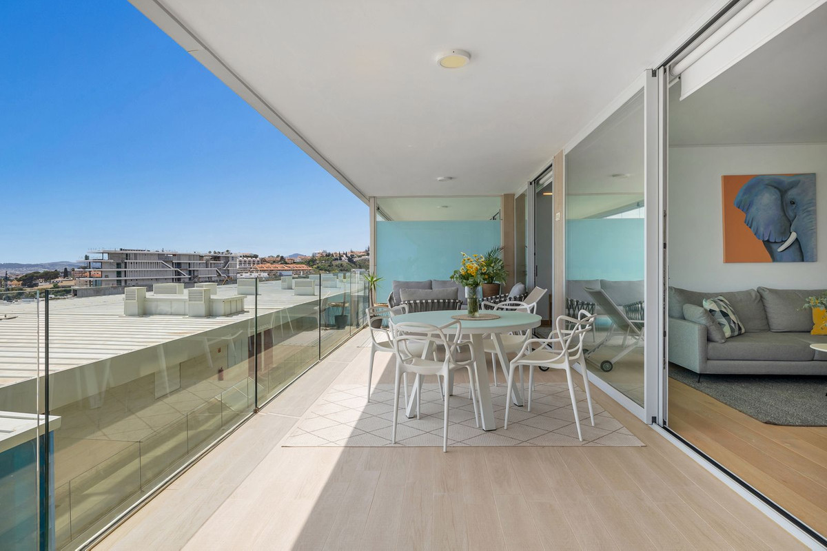 3 Bed Apartment for sale in Fuengirola Costa Del Sol, Málaga, Spain