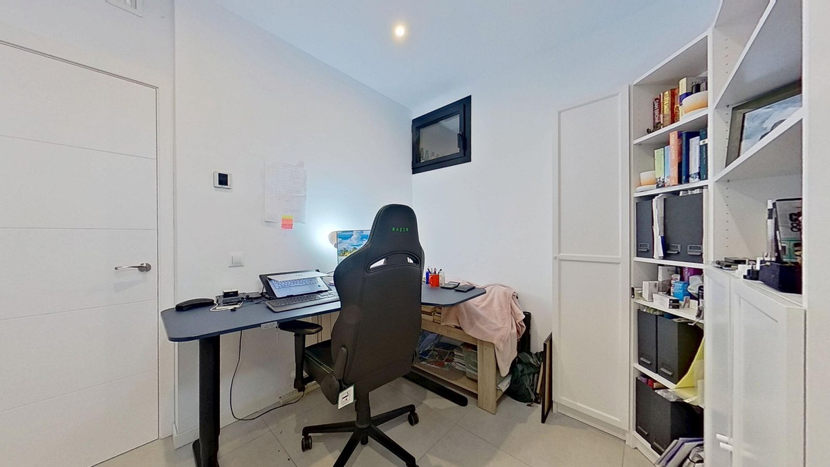 Se vende Villa - Chalet de 6 dormitorios en Costa Del Sol, Málaga, España