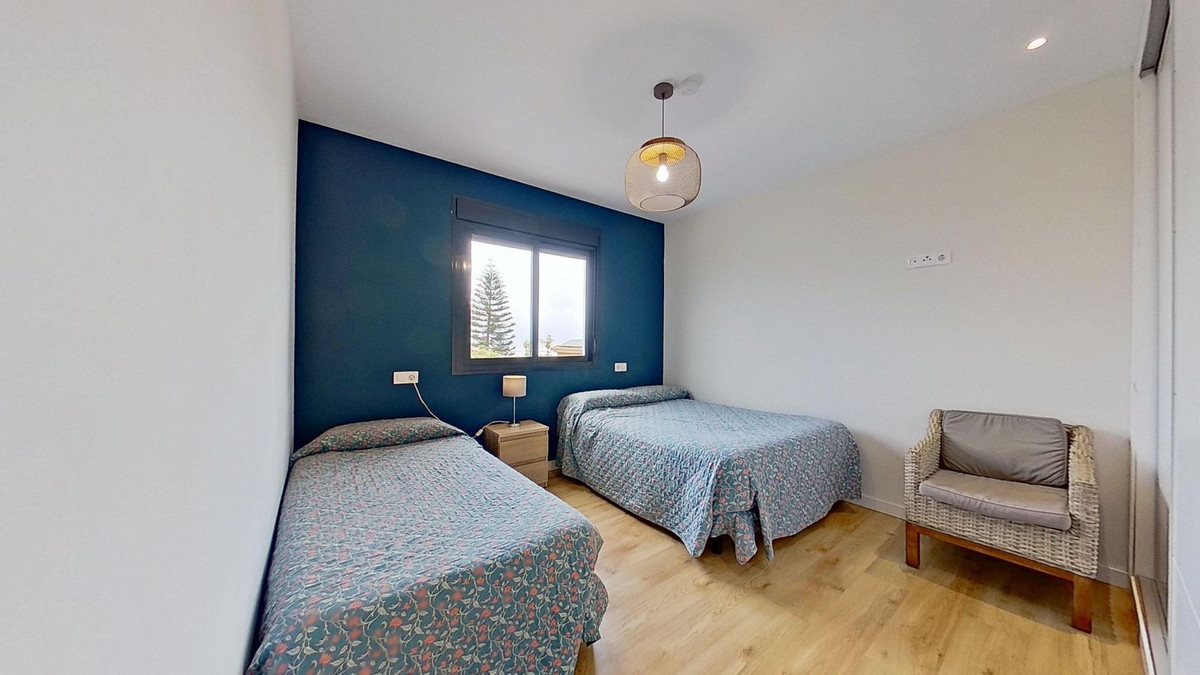 Se vende Villa - Chalet de 6 dormitorios en Costa Del Sol, Málaga, España