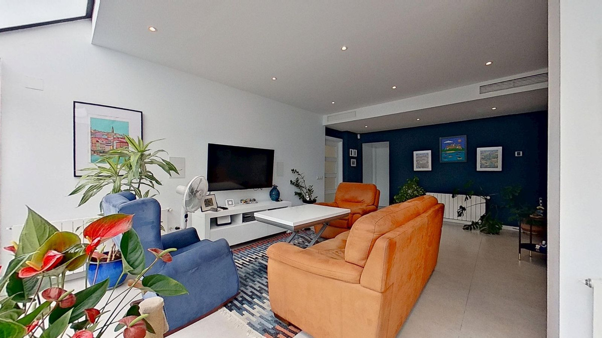 Se vende Villa - Chalet de 6 dormitorios en Costa Del Sol, Málaga, España