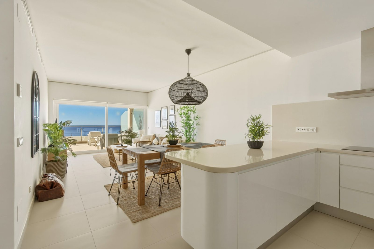 2 Bed Apartment for sale in Benalmadena Costa Costa Del Sol, Málaga, Spain