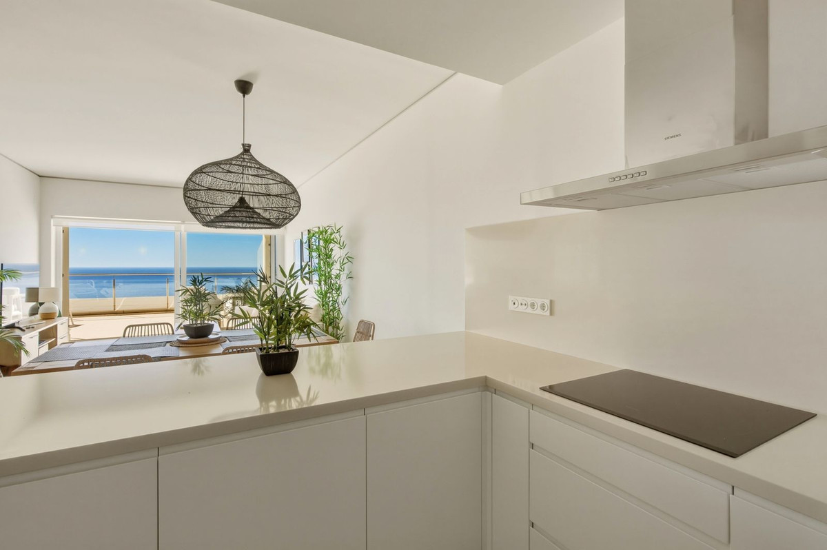 2 Bed Apartment for sale in Benalmadena Costa Costa Del Sol, Málaga, Spain