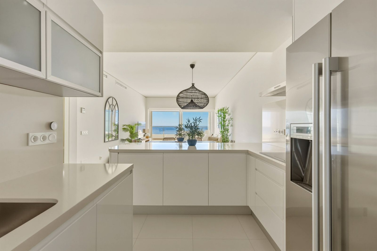 2 Bed Apartment for sale in Benalmadena Costa Costa Del Sol, Málaga, Spain