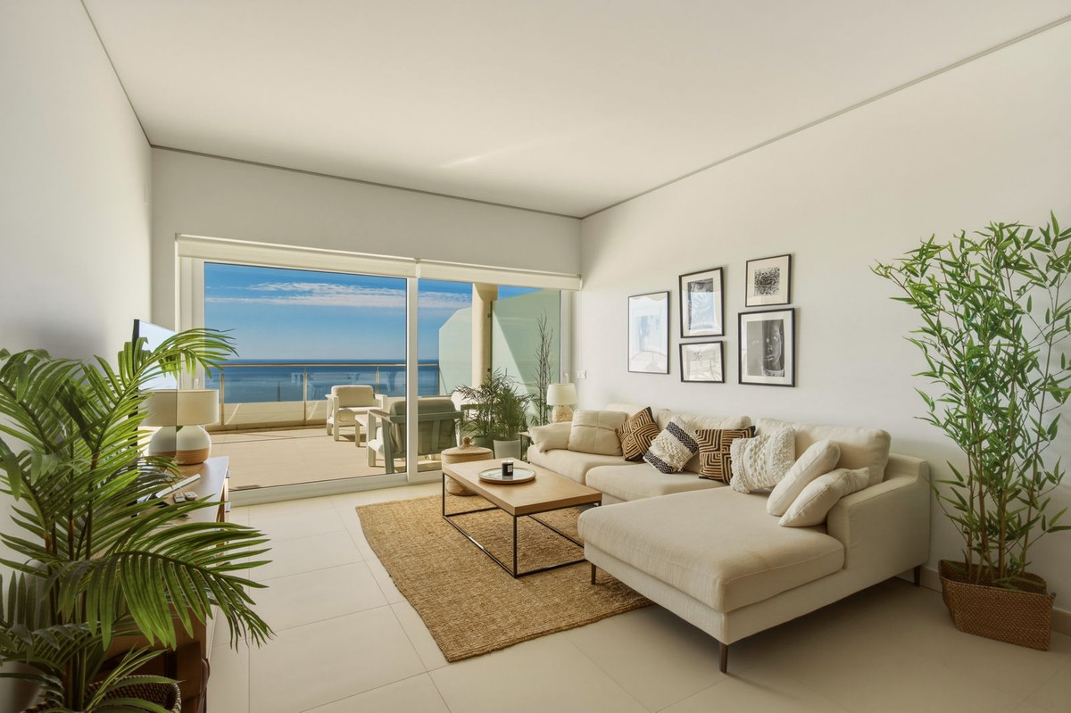 2 Bed Apartment for sale in Benalmadena Costa Costa Del Sol, Málaga, Spain