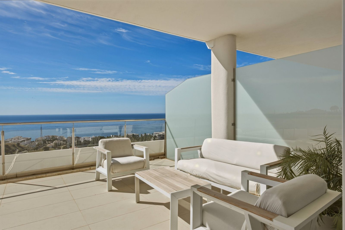2 Bed Apartment for sale in Benalmadena Costa Costa Del Sol, Málaga, Spain