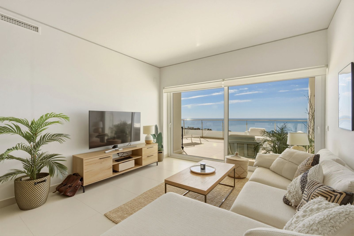 2 Bed Apartment for sale in Benalmadena Costa Costa Del Sol, Málaga, Spain