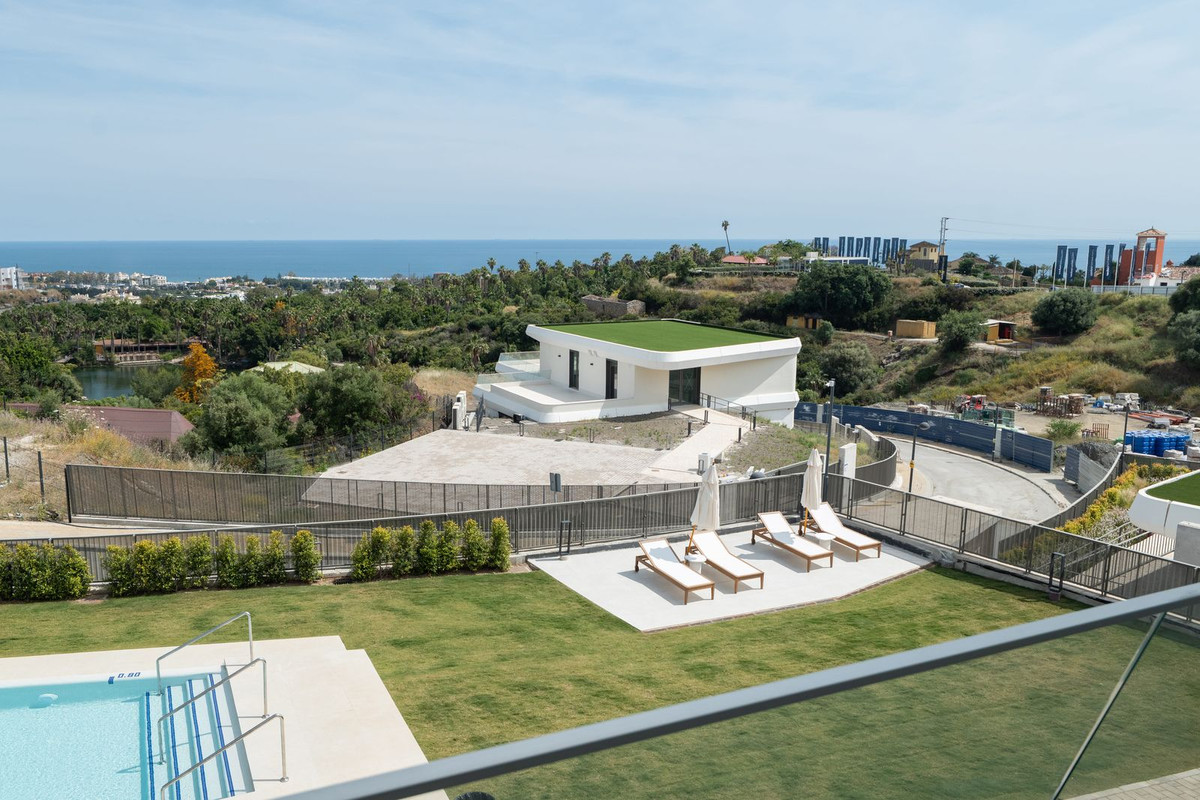 2 Bed Apartment for sale in Selwo Costa Del Sol, Málaga, Spain