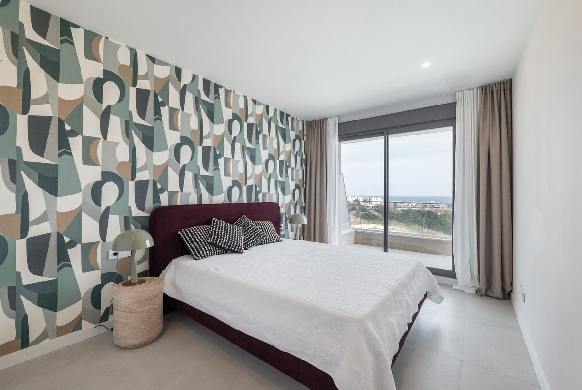 2 Bed Apartment for sale in Selwo Costa Del Sol, Málaga, Spain