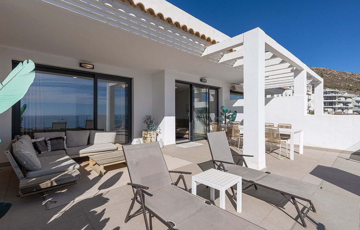3 Bed Apartment for sale in Benalmadena Costa Del Sol, Málaga, Spain