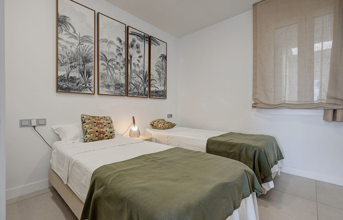 3 Bed Apartment for sale in Benalmadena Costa Del Sol, Málaga, Spain