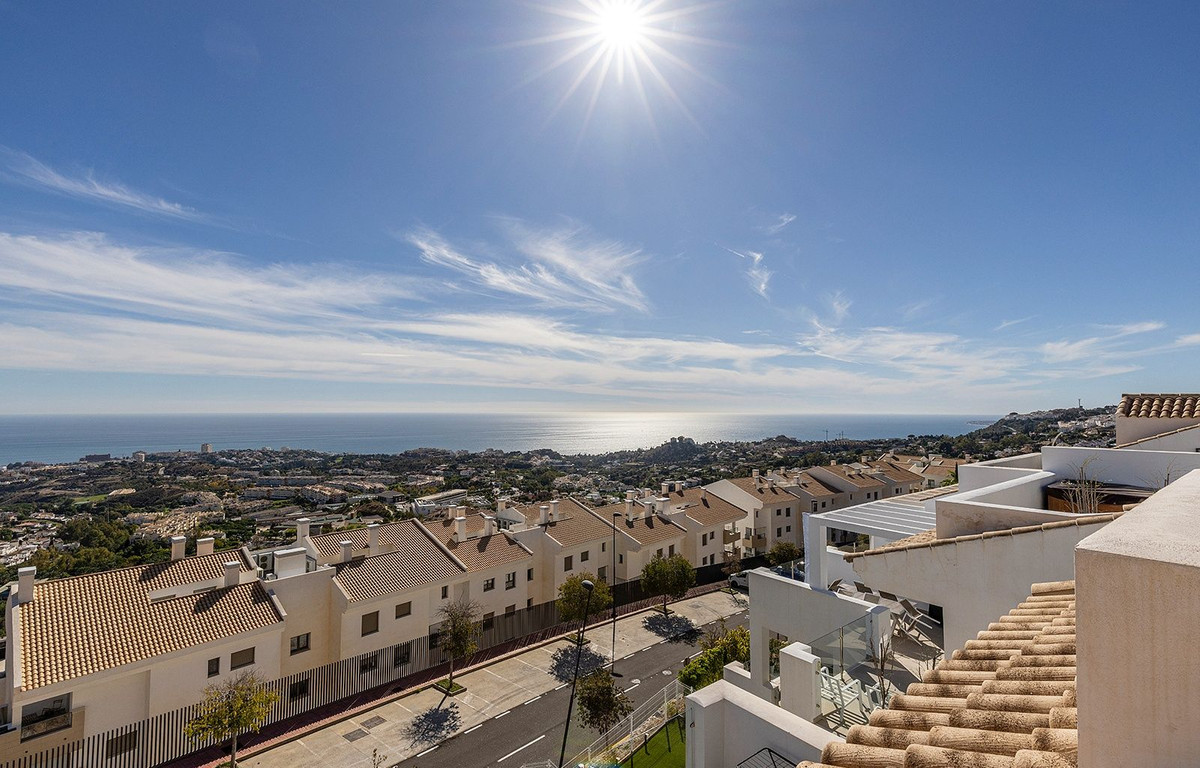 3 Bed Apartment for sale in Benalmadena Costa Del Sol, Málaga, Spain