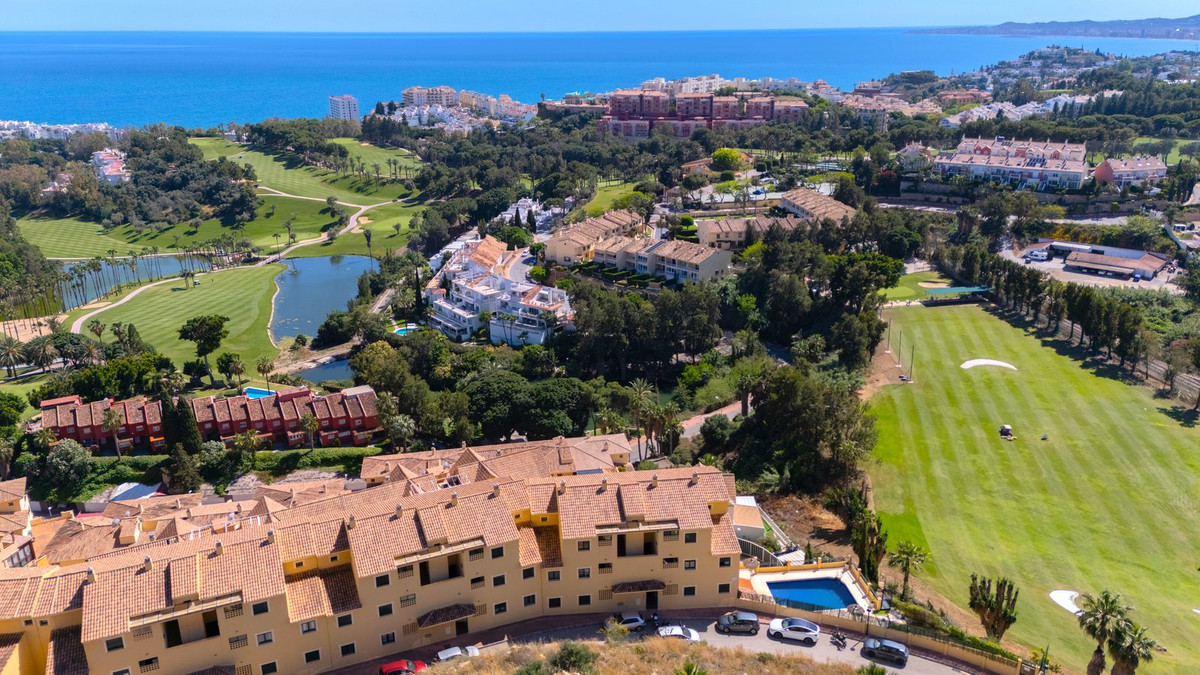 2 Bed Apartment for sale in Benalmadena Costa Del Sol, Málaga, Spain