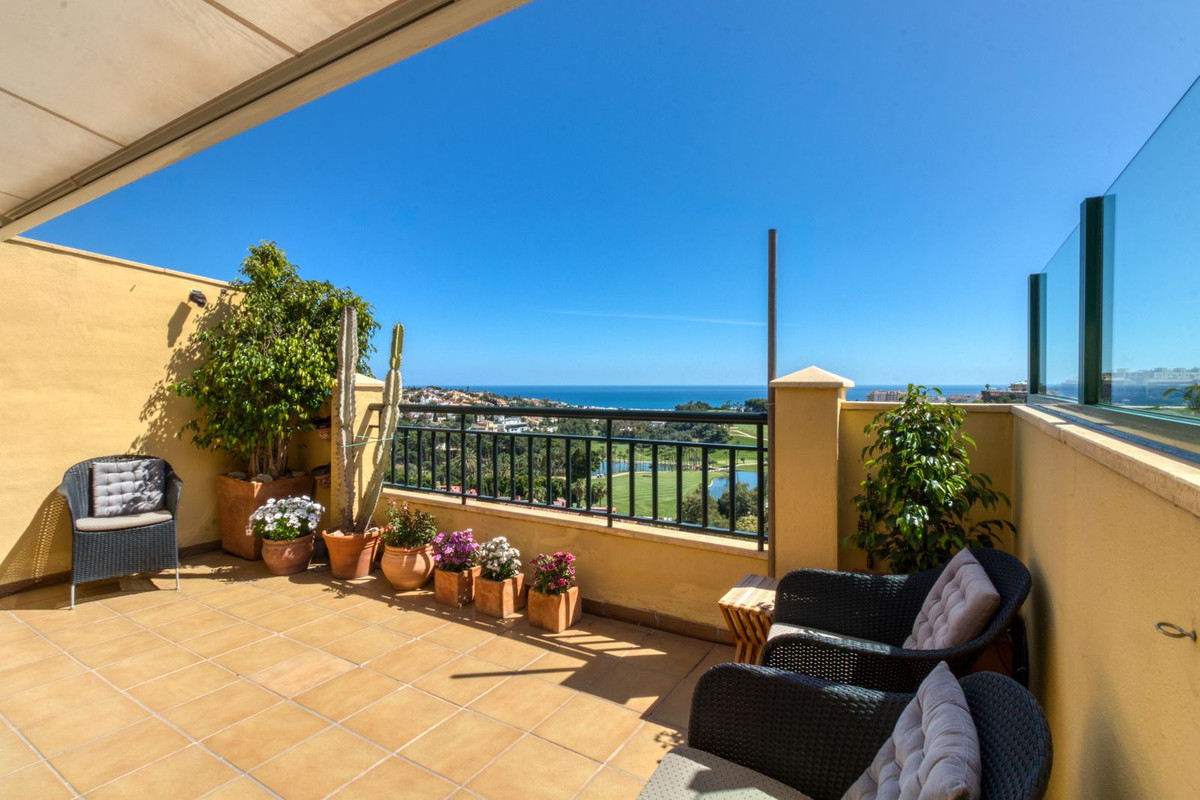 2 Bed Apartment for sale in Benalmadena Costa Del Sol, Málaga, Spain
